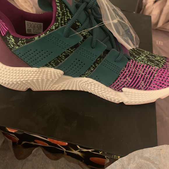 Dragon Ball Z x Adidas Cell size 7 - Picture 2 of 5
